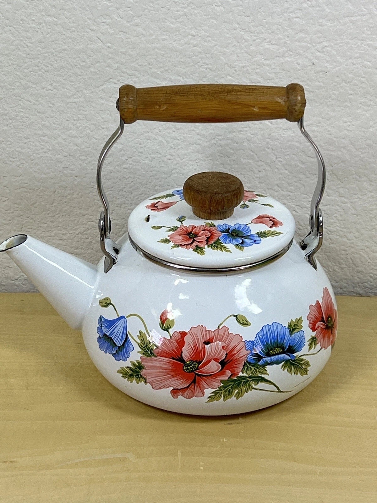vtg 1983 Enamel Dogwood Tea Pot Kettle Gailstyn-Sutton Cottagecore