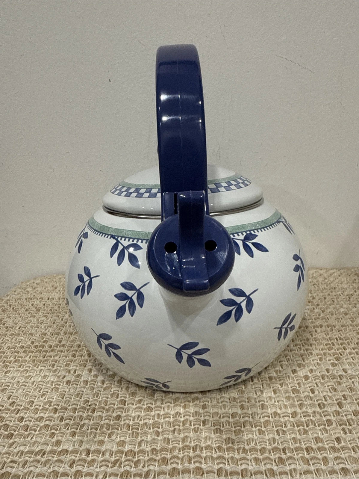 Villeroy & Boch Switch 3 Whistling Tea Kettle Enamel Metal Vintage Blue EUC!!!