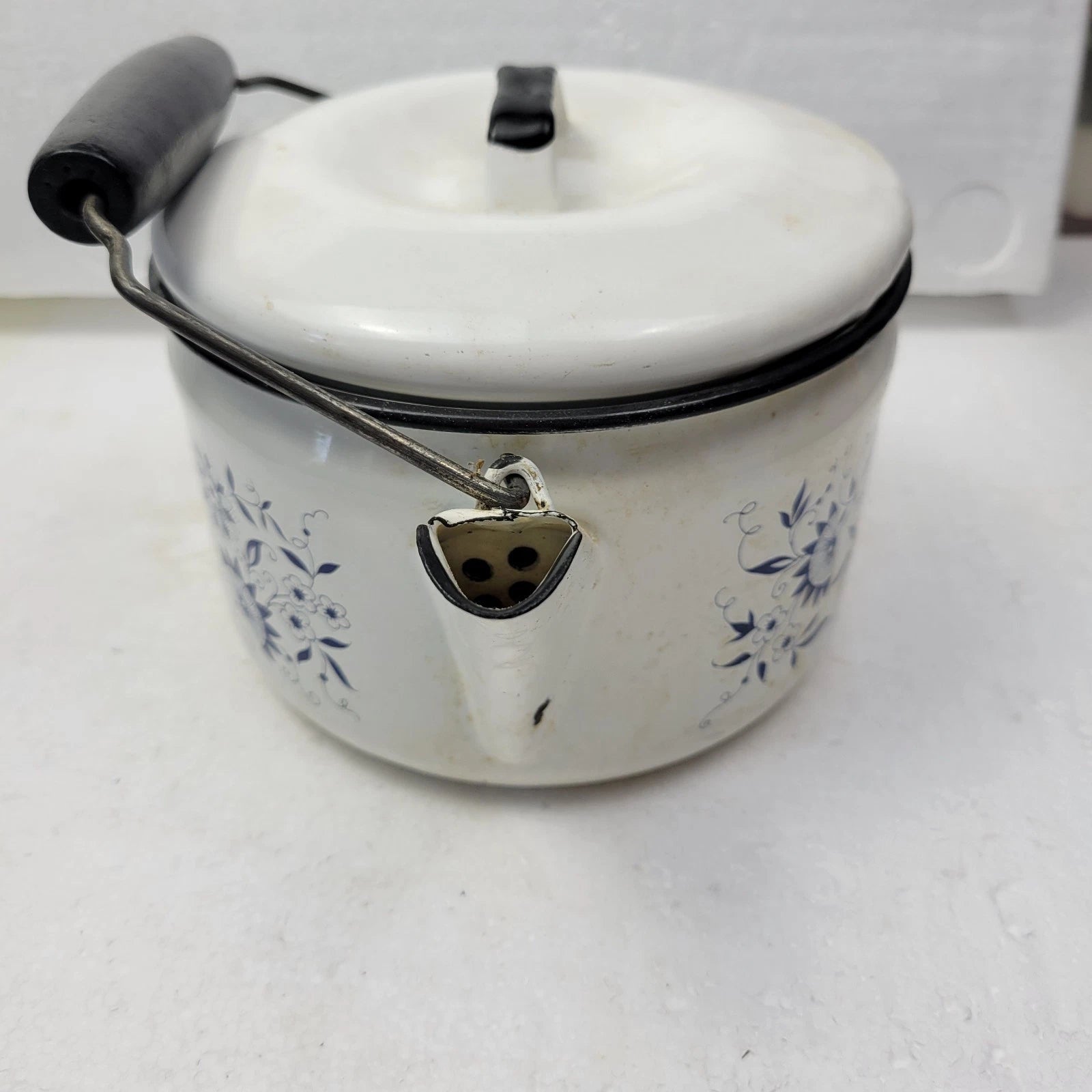 Vintage Blue Onion Danube Style Enamel Teapot Metal Bail Wood Handle