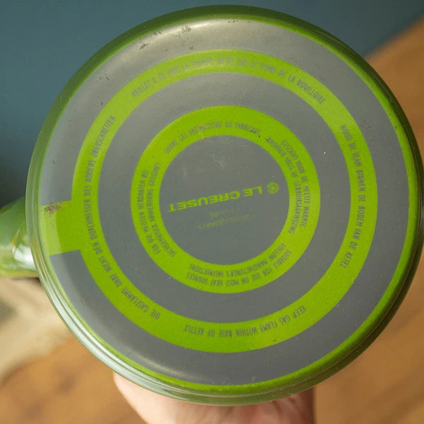 Le Creuset Enamel Demi Tea Kettle 1.25 Quart Green Palm Hombre