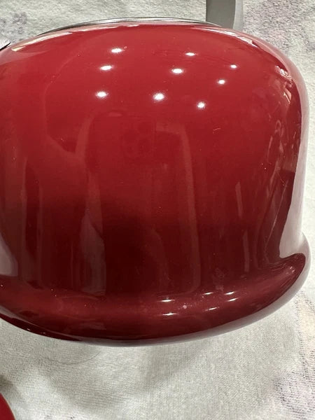 Le Creuset Traditional Kettle 2.1L Cherry red Enamel Kitchen Teapot. Never Used