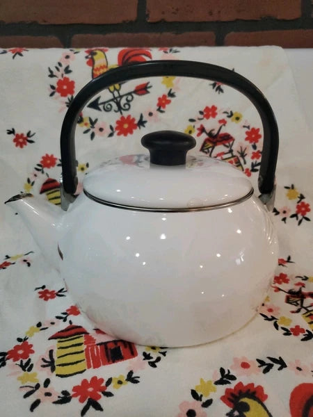 Siam Fuji Ware Tea Kettle White Enamel Pre-loved 2.3 Qt