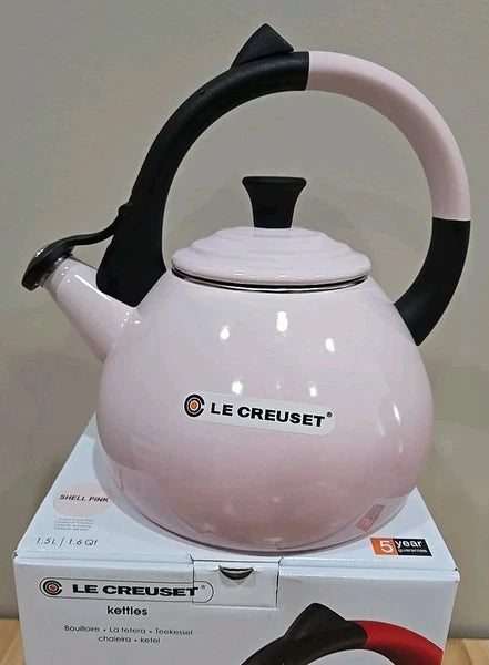 Lecreuset Oolong Whistling Tea Kettle 1.6 Qt Enamel on Steel Shell Pink NIB