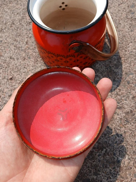 VINTAGE FINEL DAISY RED ENAMEL TEAPOT VINTAGE MID CENTURY USED