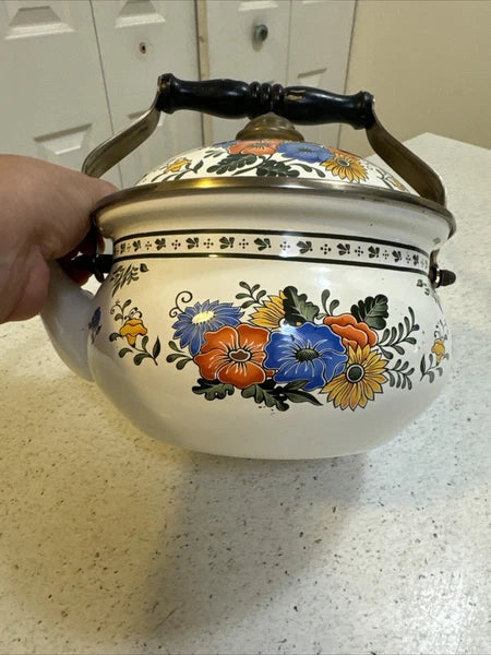 Gailstyn-Sutton Tea Pot Kettle Enamel Jardine Collection MCM Floral 1981 Japan