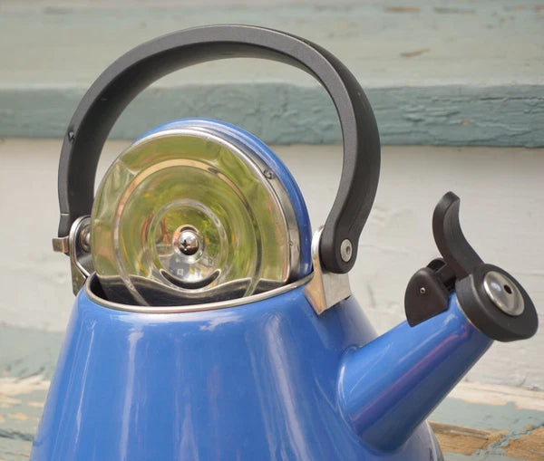 Le Creuset Kone Kettle Tea Pot Whistling 1.6L 1.7 Qt Blue Enamel Vintage Kitchen