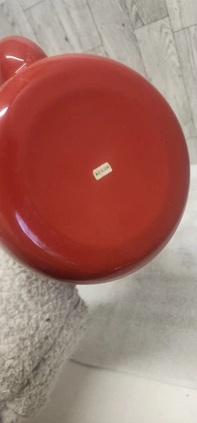 VINTAGE  RED BAKED ENAMEL WARE TEA POT KETTLE WOOD HANDLE  | MCM TEA POT ❤️