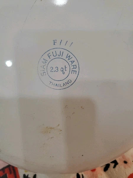 Siam Fuji Ware Tea Kettle White Enamel Pre-loved 2.3 Qt