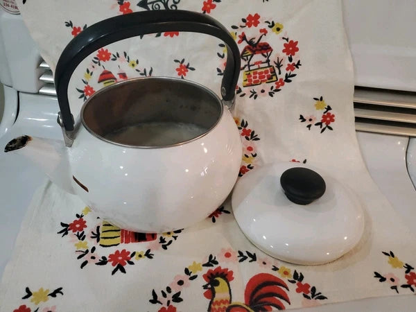 Siam Fuji Ware Tea Kettle White Enamel Pre-loved 2.3 Qt
