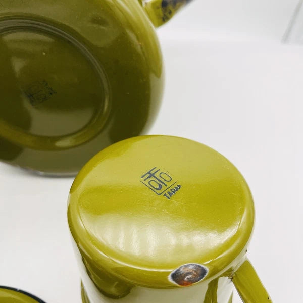 OTTO Japan Enamel Black Trim Tea Kettle Coffee Pot Decanter Green w/Lid & 2 Mugs