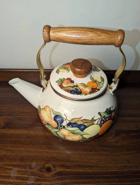 VINTAGE REGENCY CLUB ENAMEL WARE TEAPOT KETTLE